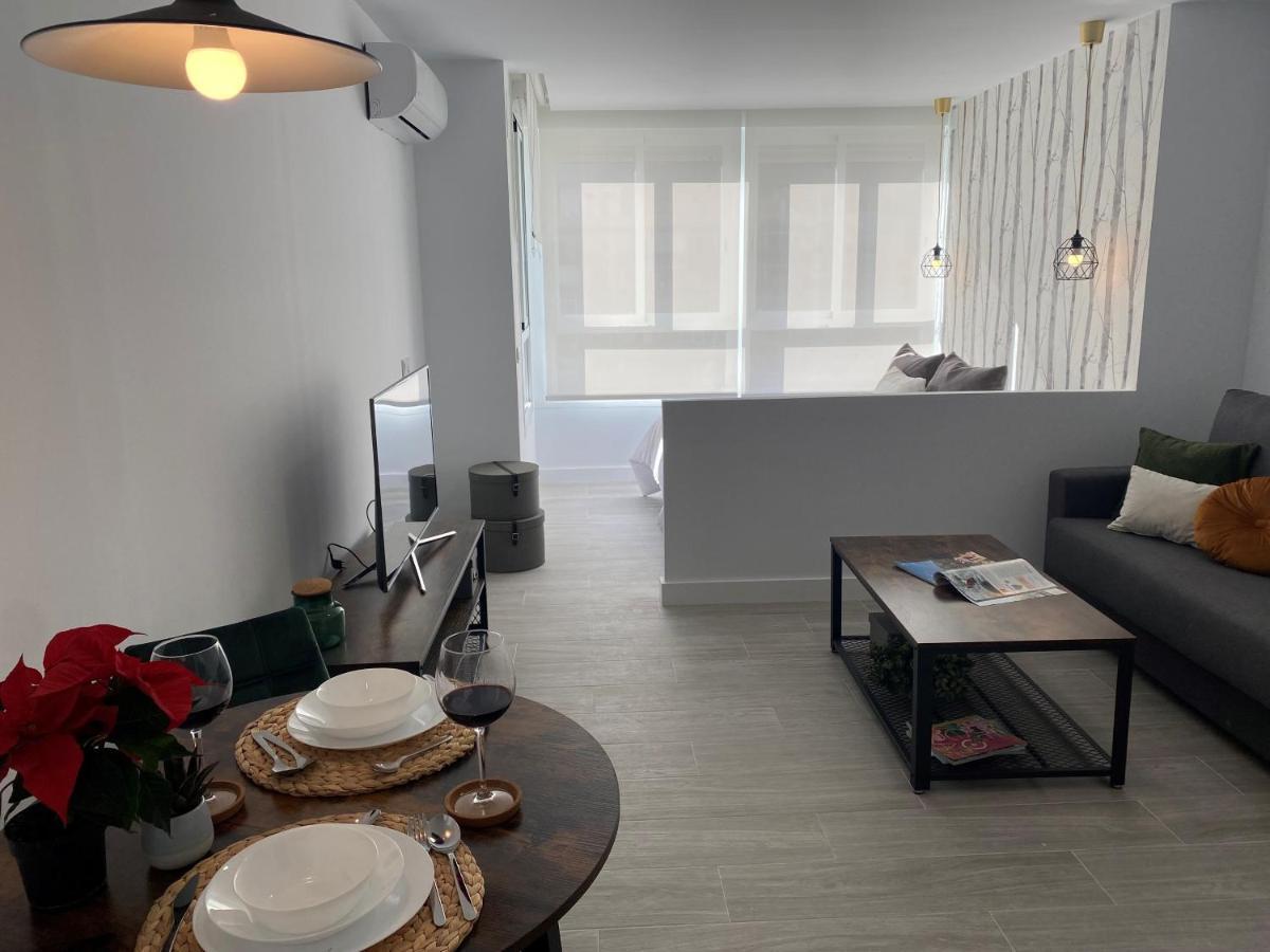 Carmen'S Cozy Apartment Торемолинос Екстериор снимка